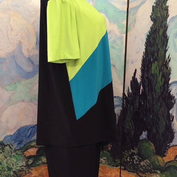 DN Design Black Color Block Short Dress w/Shrug - Picture 3 of 6